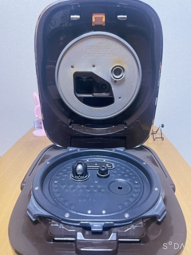 象印 ZOJIRUSHI 圧力IH炊飯ジャー 極め炊き 1升NW-JT18