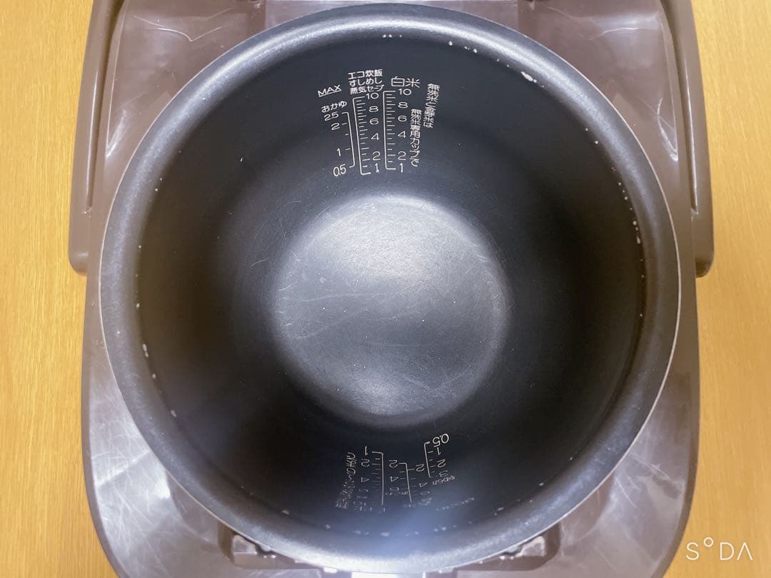 象印 ZOJIRUSHI 圧力IH炊飯ジャー 極め炊き 1升NW-JT18