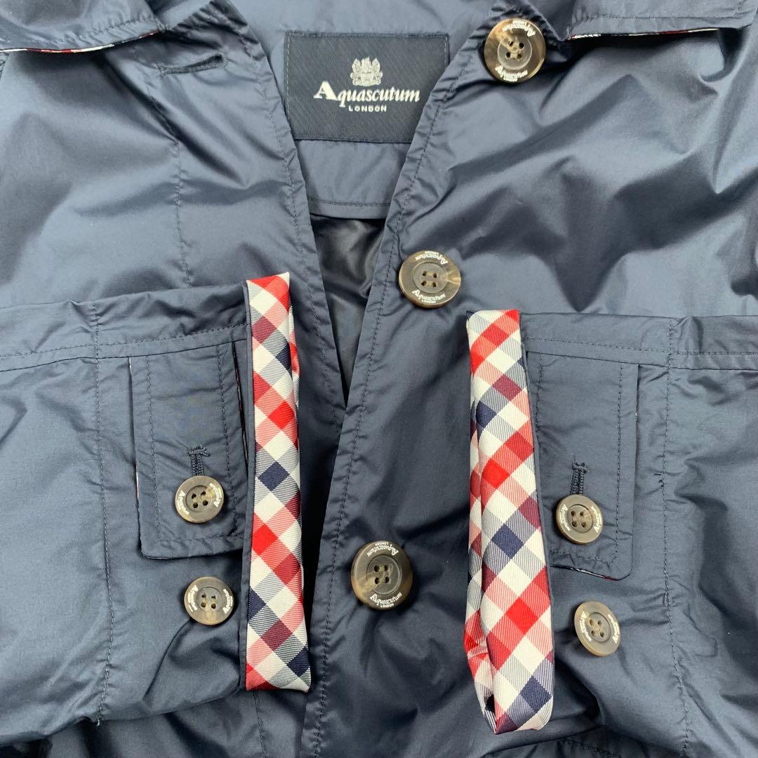 【極美品】アクアスキュータム　レインコート　比翼　ネイビー 収納袋付　チェック