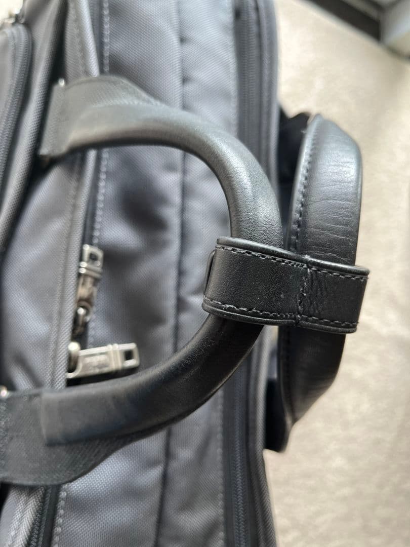 TUMI ビジネスバッグ （色:ピューター）