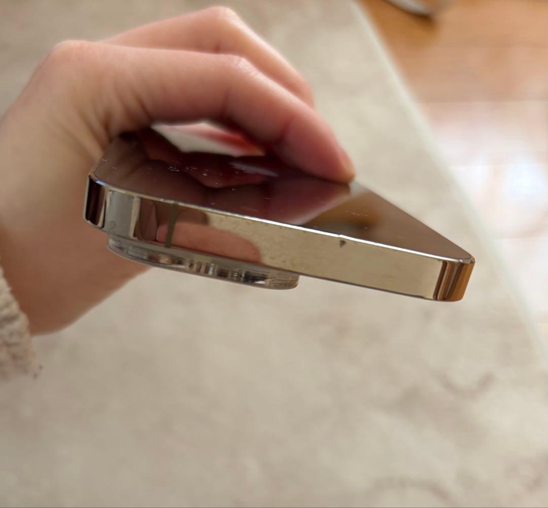 あゆみ 美品✨ iPhone14pro