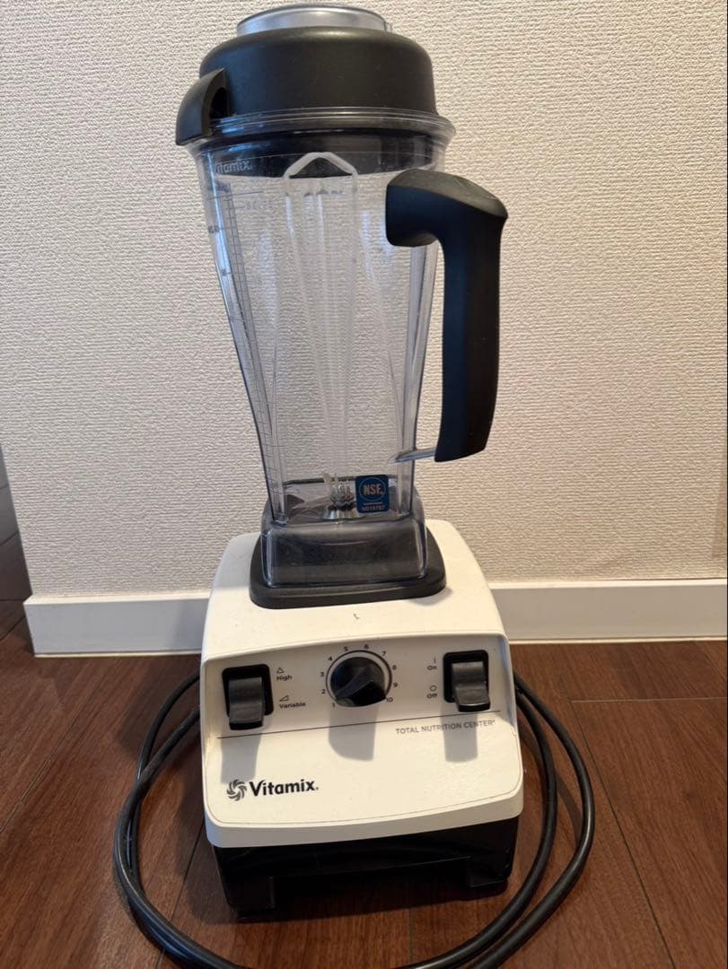 キッチン家電 Vitamix VM011