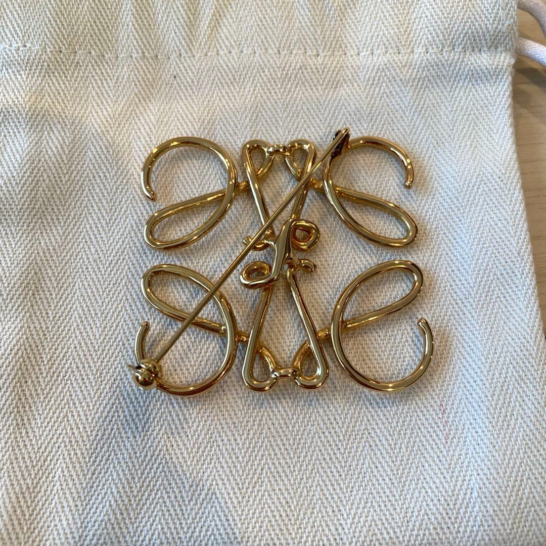 【LOEWE】 アナグラム　ブローチ