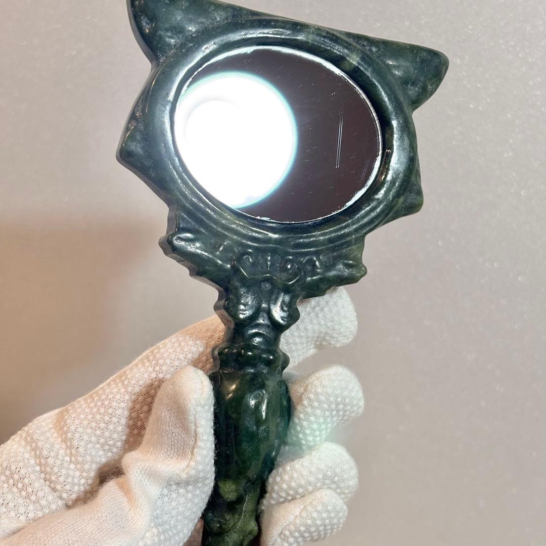 グリーンジェイド　手鏡　天然石　パワーストーン　猫 ジェイド