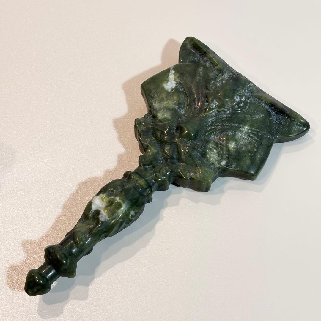 グリーンジェイド　手鏡　天然石　パワーストーン　猫 ジェイド
