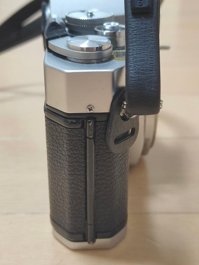 Nikomat EL フィルム一眼レフカメラ、 レンズ、ストロボ　3点セット