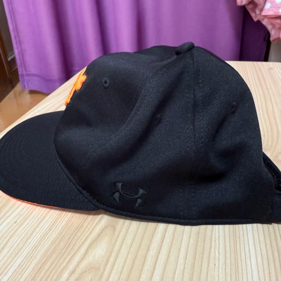 巨人 ジャイアンツ アンダーアーマー 黒 キャップ 野球帽