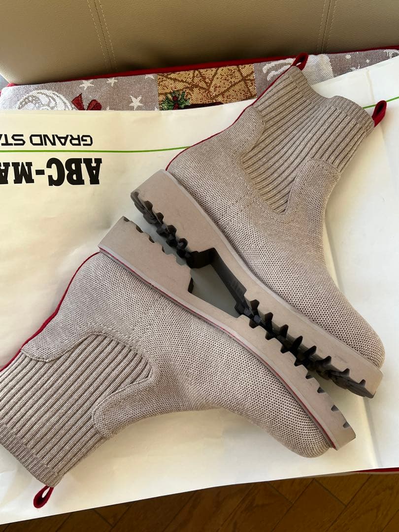 VIVAIA ラウンドトゥ 撥水加工 ラグソール アンクルブーツ