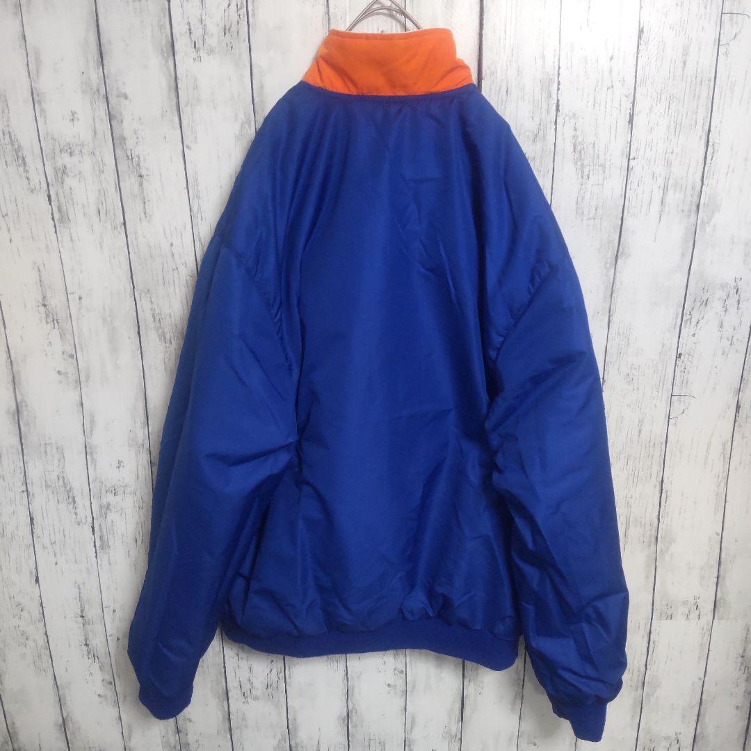 MLB メッツの刺繍ビッグロゴが映えるリバーシブル仕様の合皮スタジャン古着 XL