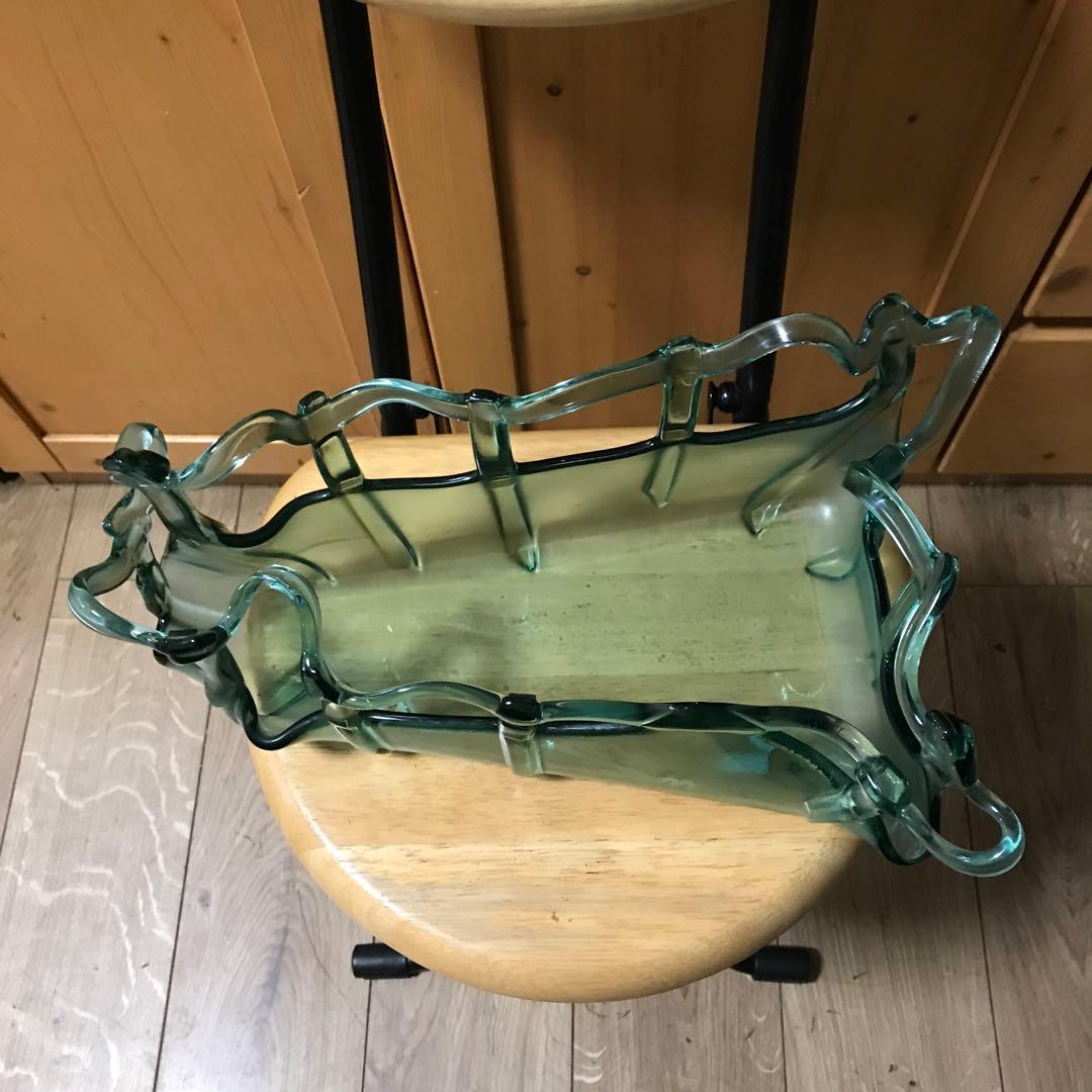 透明ガラス 花器 波状デザイン