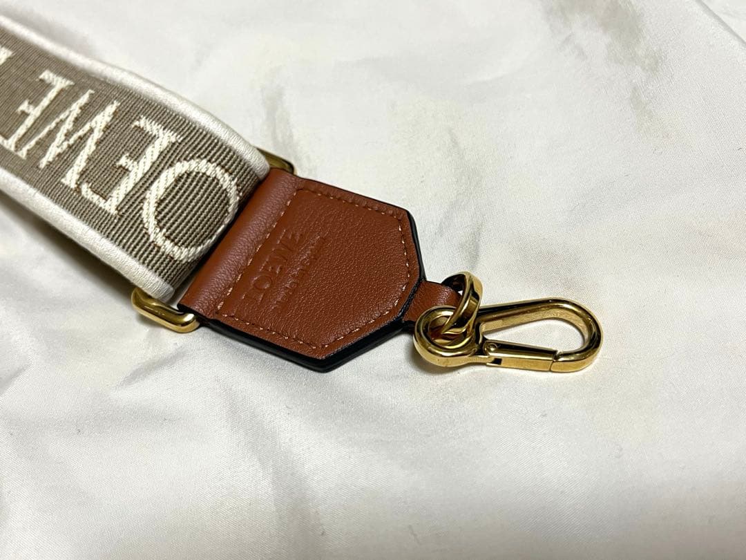 LOEWE ロエベ　アナグラム　ショルダーストラップ