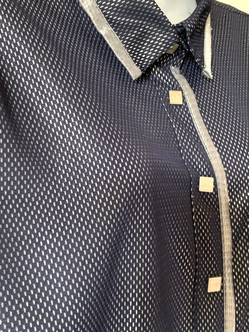 ✨CHANEL ココマークshirtブラウスお洒落で可愛い❣️