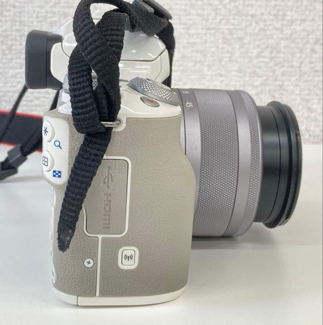 Canon キャノン EOS Kiss M ホワイトミラーレス一眼カメラ