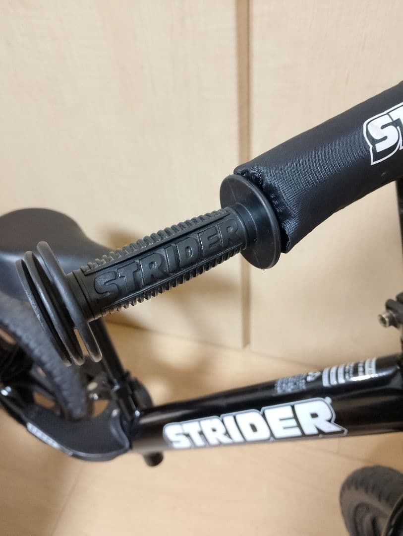 STRIDER ストライダー バランスバイク ブラック 12インチ