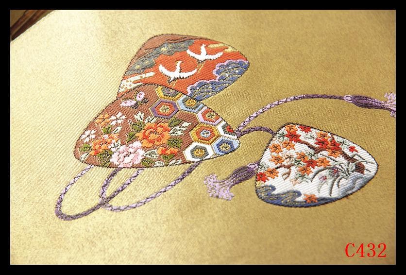 C432厳選西陣　金泥箔　本金箔　名品シリーズ櫛と笄　太鼓柄高級正絹美術袋帯