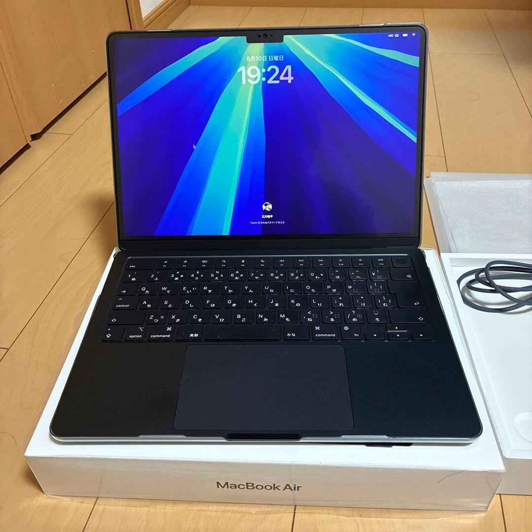 s*w様 MacBook Air 2022 M2 8GB/256GB/超美品