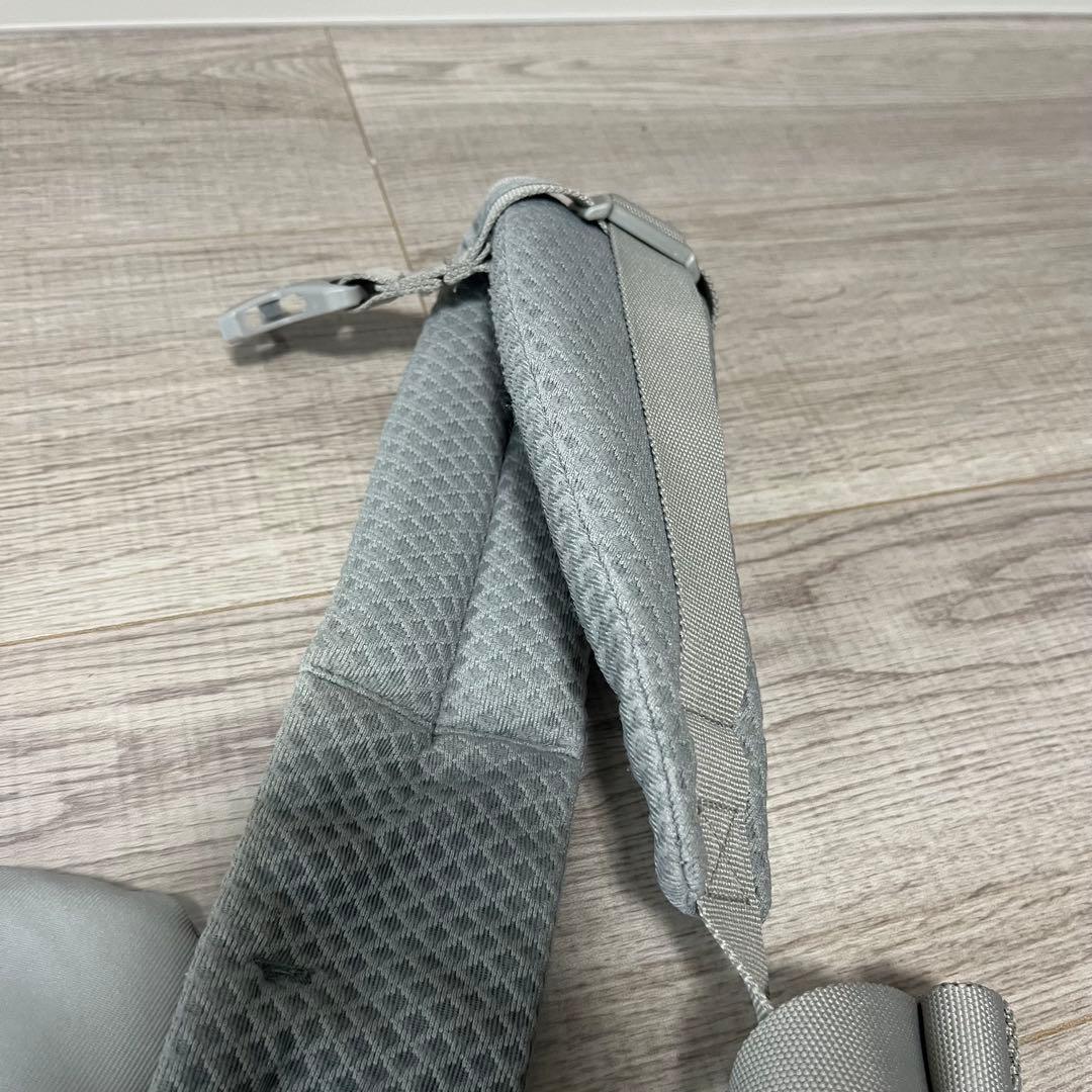 【美品】エルゴベビー　オムニブリーズ　抱っこ紐　パールグレー