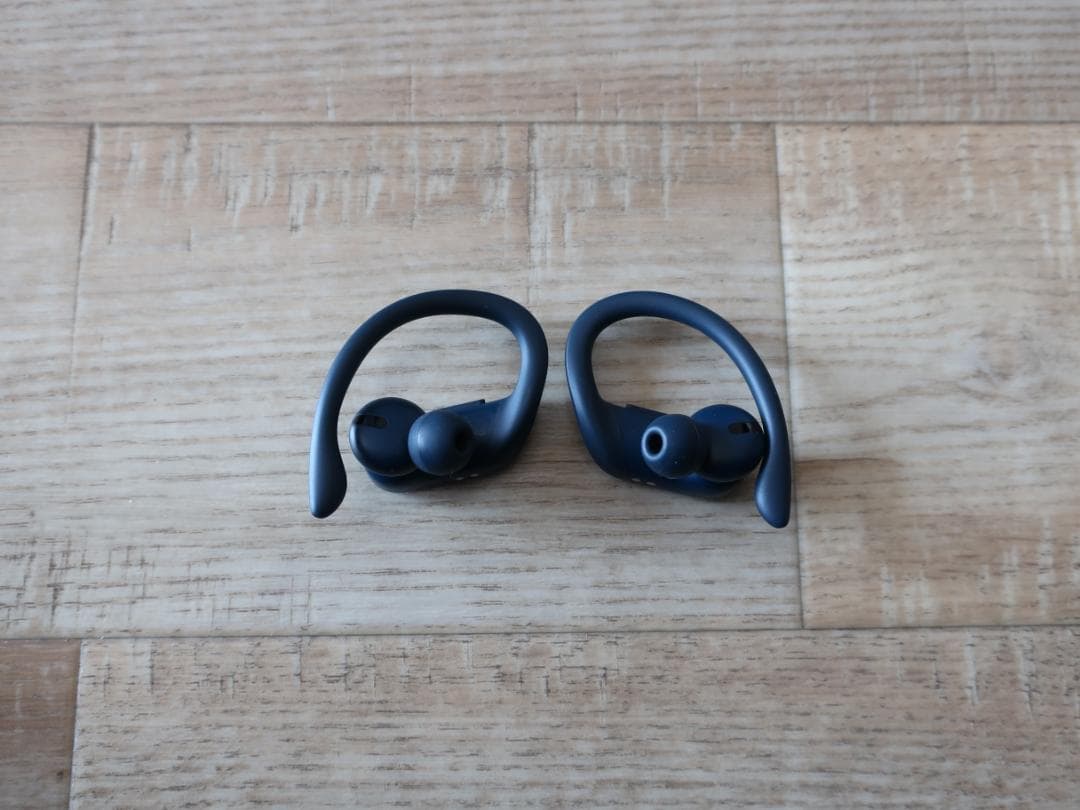 ★人気 美品 beats パワービーツプロ 高音質ワイヤレスイヤホン ネイビー