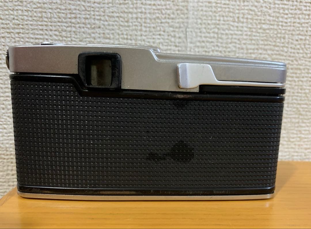 現状品　OLYMPUS PEN FTズイコ－ レンズ付き