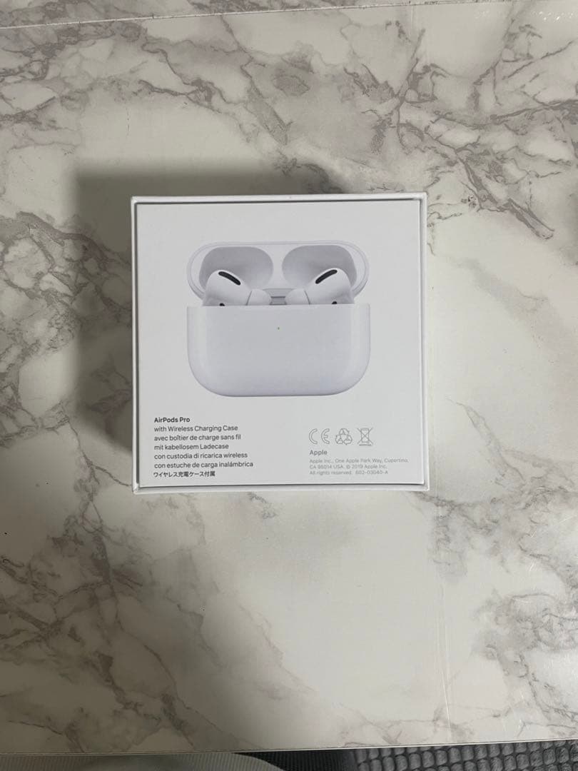 ヘッドホン Apple AirPods pro