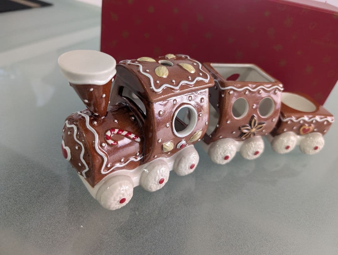 ビレロイ＆ボッホ　Villeroy＆Boch　クリスマス　陶器　列車　お菓子