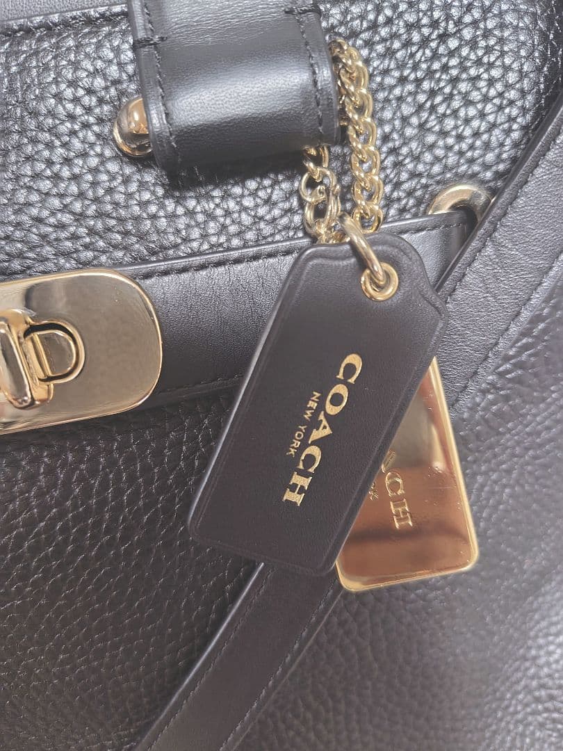 COACH スワッガー ショルダーバッグ ハンドバッグ コーチ ブラック