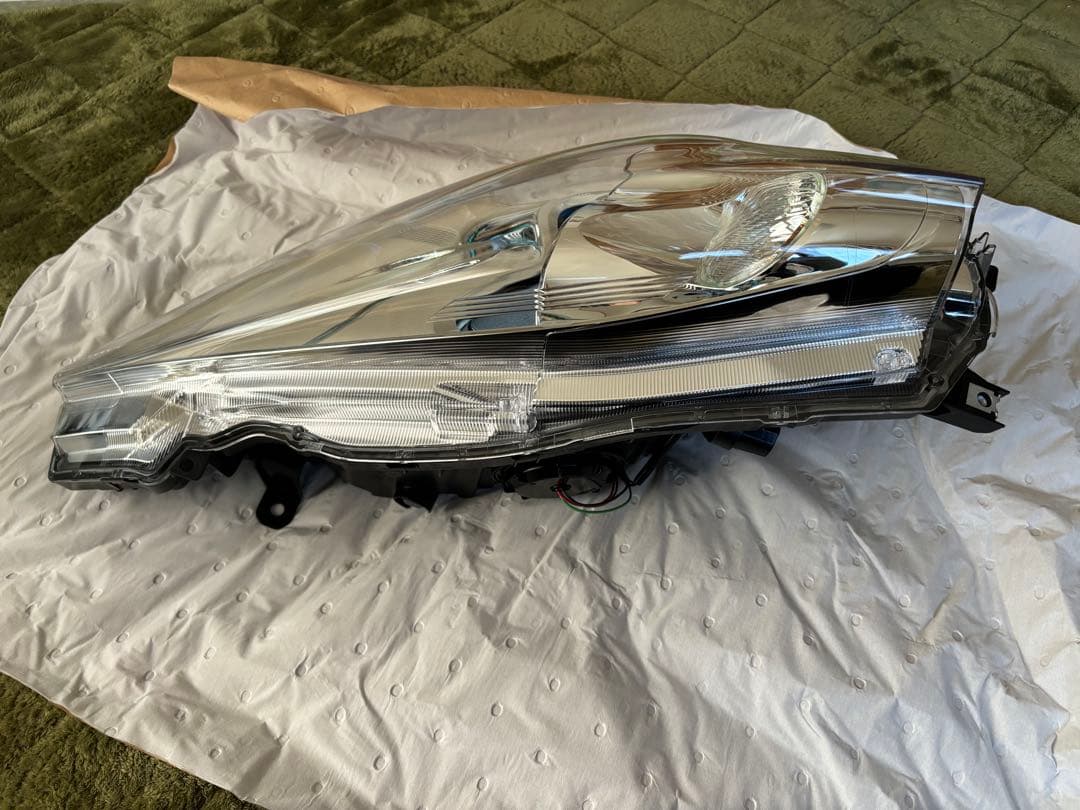 日産リーフZE0右ヘッドライトASSY新品未使用