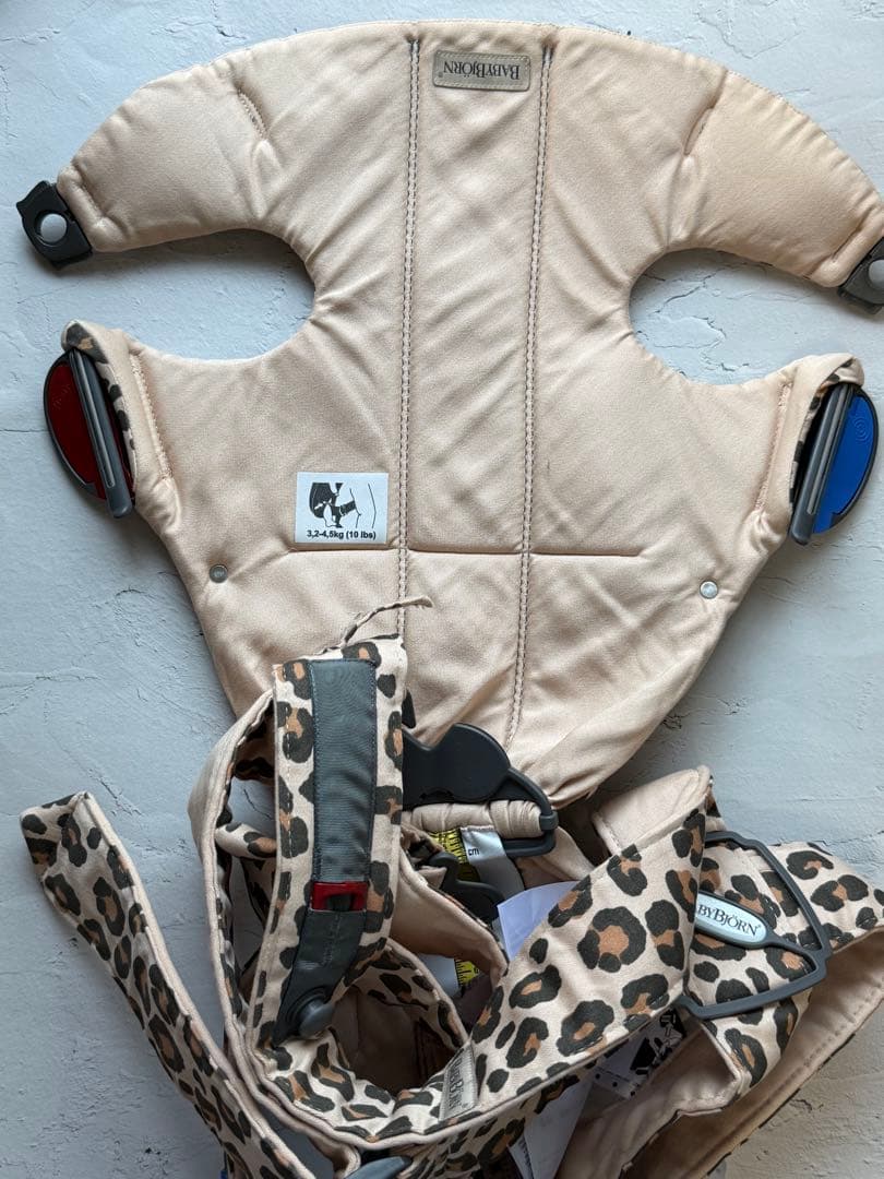 BABYBJÖRN レオパード 抱っこ紐　ヒョウ柄