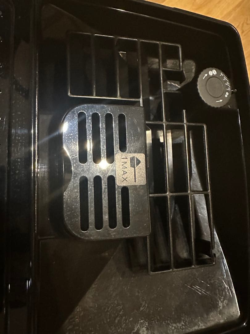 デロンギ　マグニフィカ START ブラック　ecam22020B