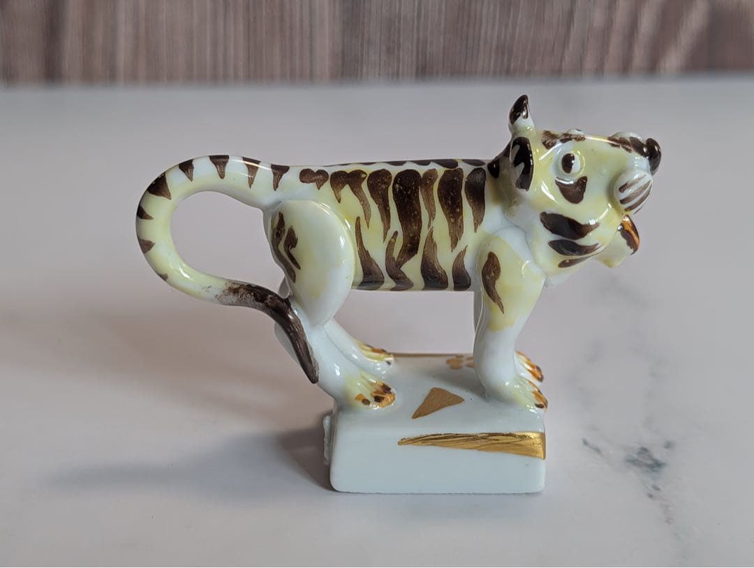 【Meissen マイセン】干支シリーズ　手びねり　フィギュリン　寅　トラ　置物