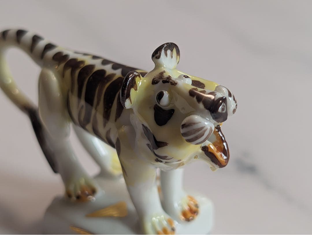【Meissen マイセン】干支シリーズ　手びねり　フィギュリン　寅　トラ　置物