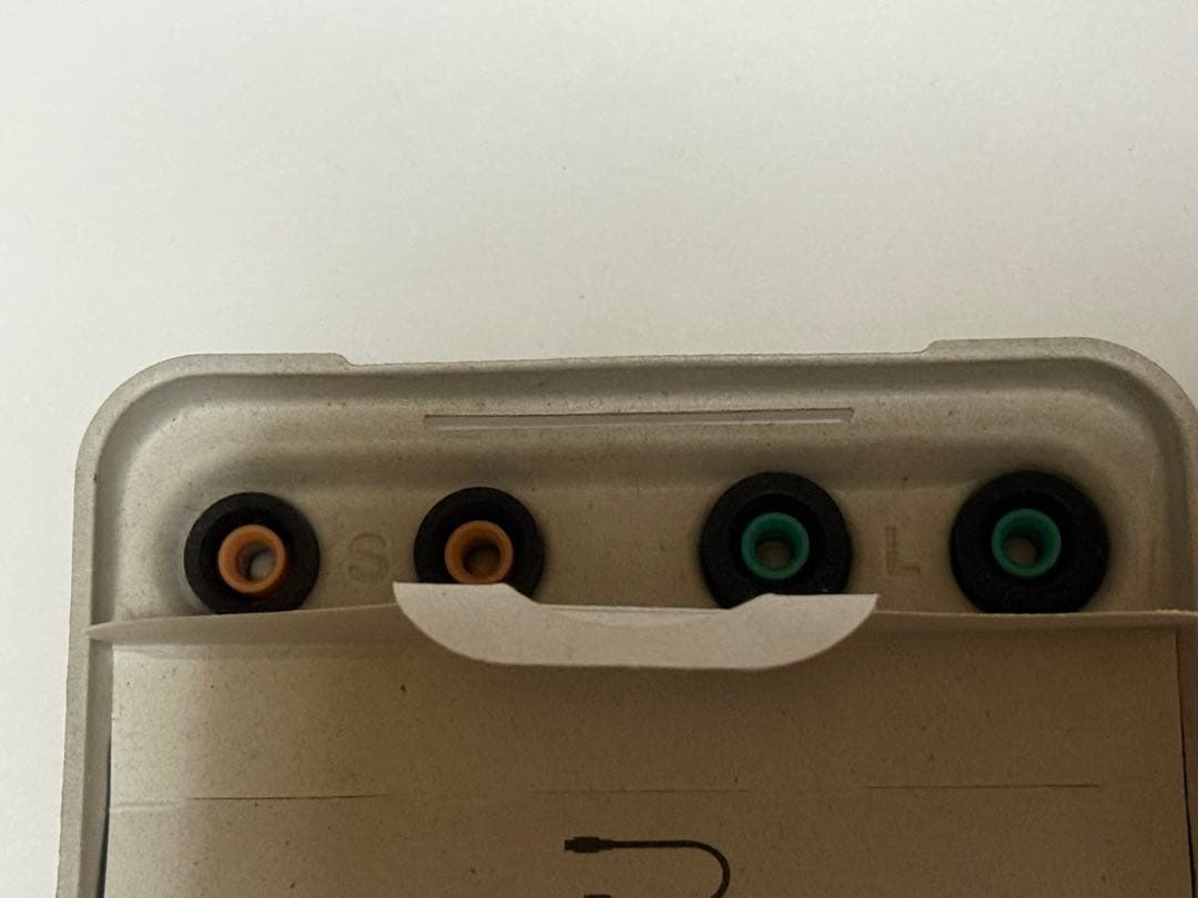 SONY WF-1000XM4 ブラック(箱や説明書など付属品は全て完備)