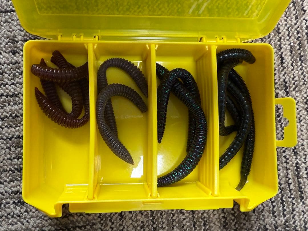 デプス　ワーム50袋以上+タックルボックス5個+ボックスケース二つ