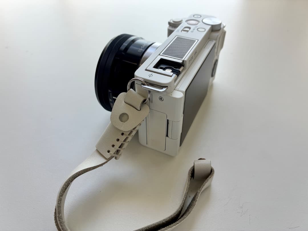 SONY α ミラーレスカメラ ZV-E10ホワイトと16-50mmレンズset