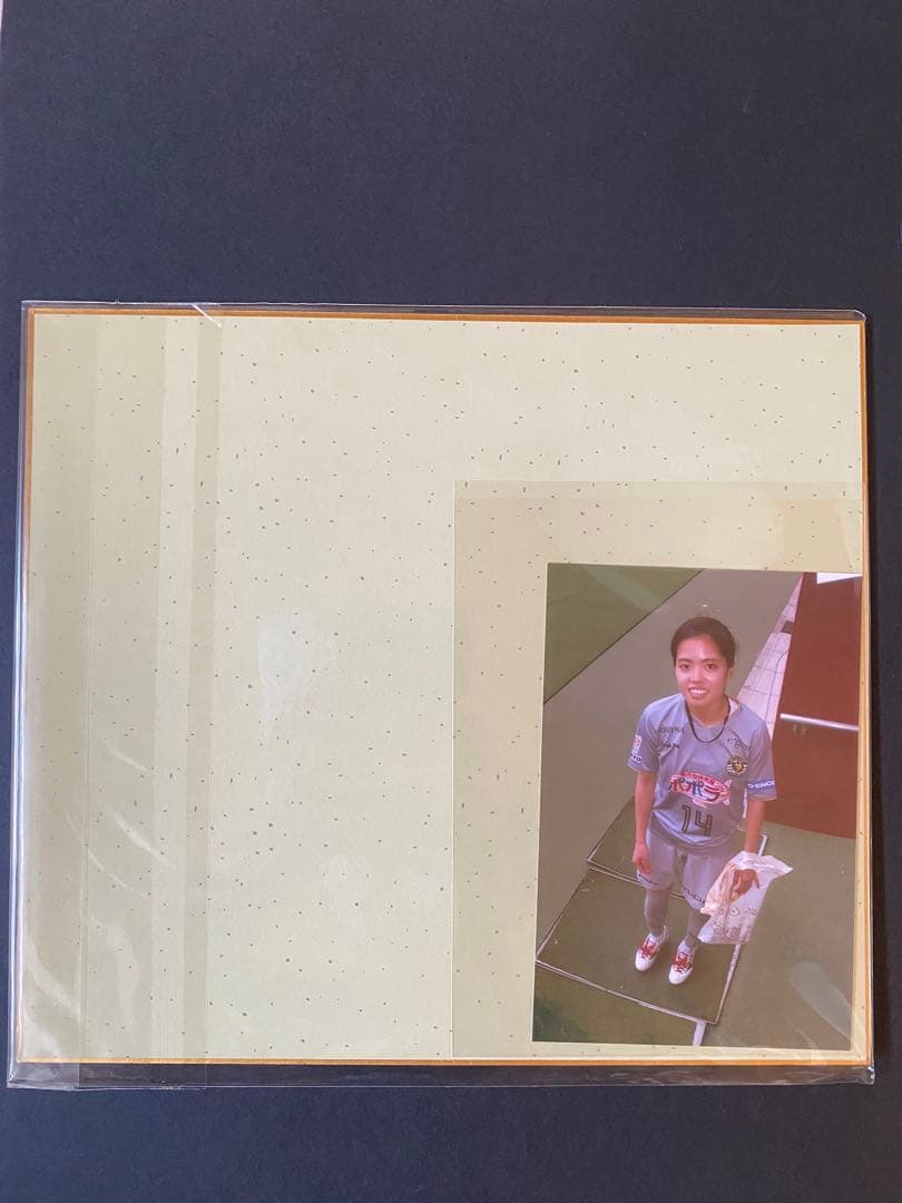 なでしこジャパン　長谷川唯　直筆サイン色紙　写真付き