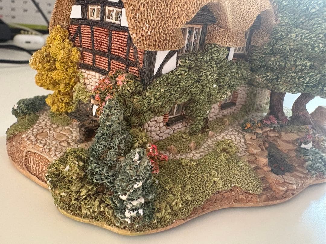 リリパットレーンLilliputLane HoneysuckleCottage