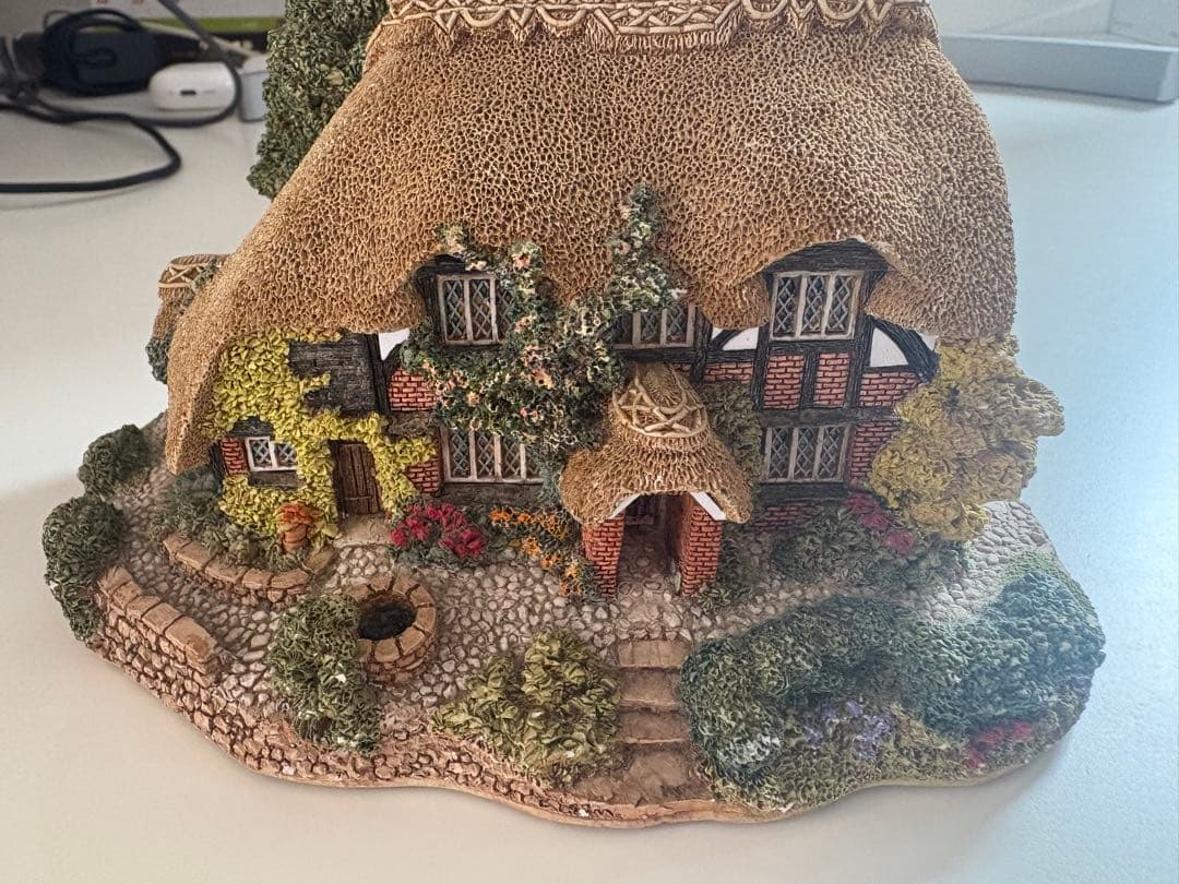 リリパットレーンLilliputLane HoneysuckleCottage