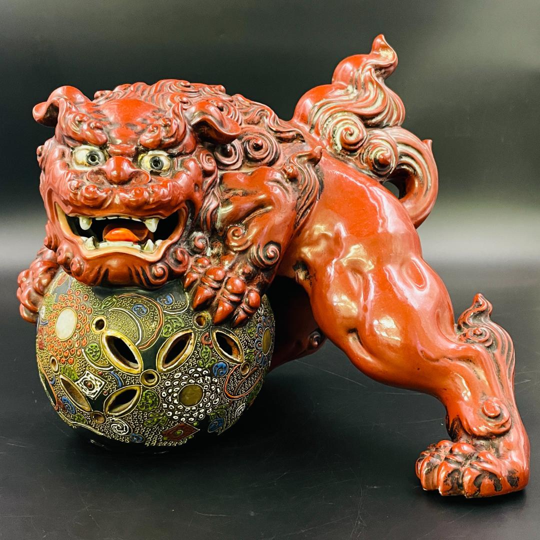 旧家蔵出し 九谷焼 玉乗り獅子 赤獅子 シーサー 狛犬 置物 魔除け 28cm