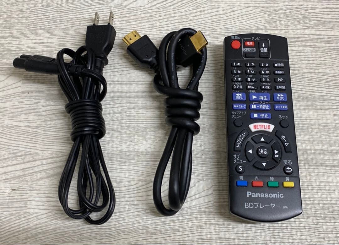 ★Panasonic 4Kブルーレイプレーヤー DMP-BDT180 2016年