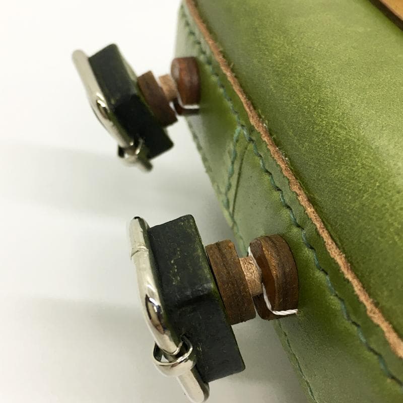 【本革】スマホショルダーバッグ レザーポーチ ウォレット お財布 ハンドメイド