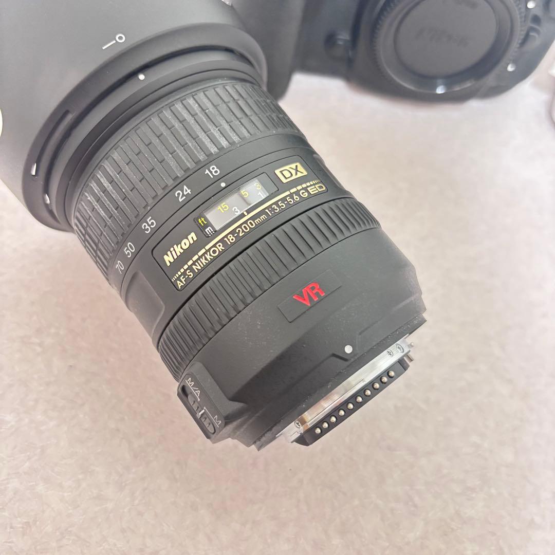 ■ ニコン D300 Nikkor 18-200 1:3.5-5.6 G ED