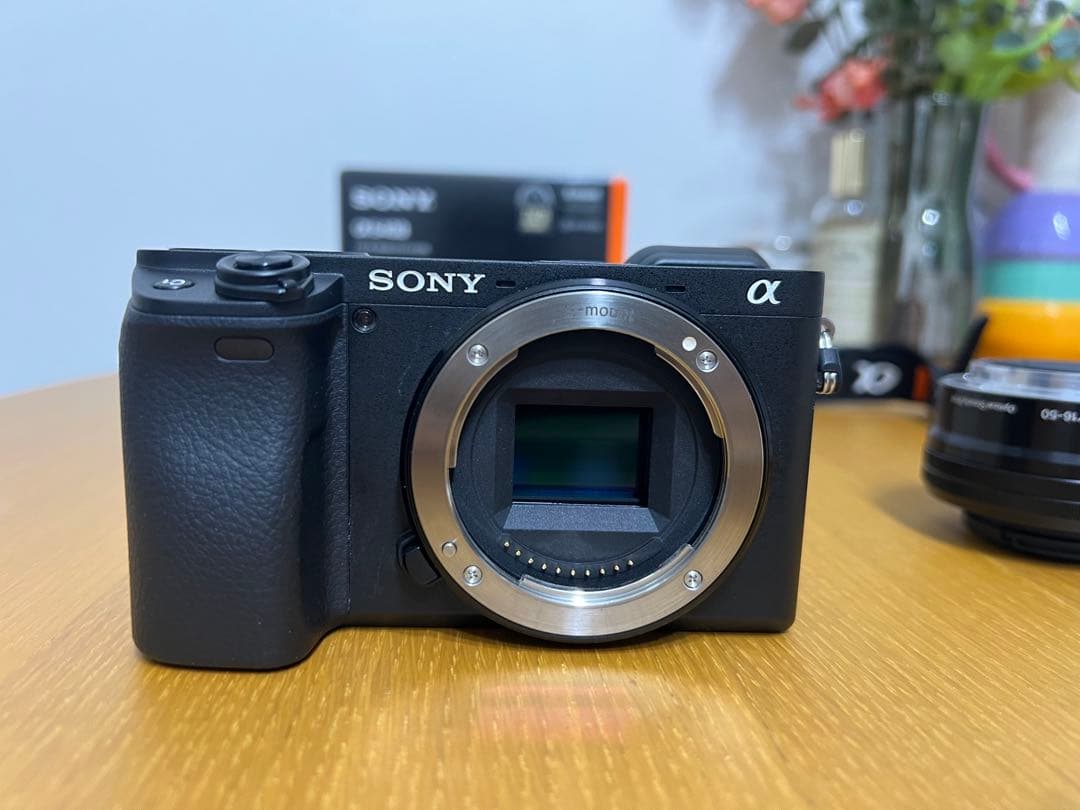 Sony α6400 ミラーレスカメラ 16-50mmキットレンズ付き