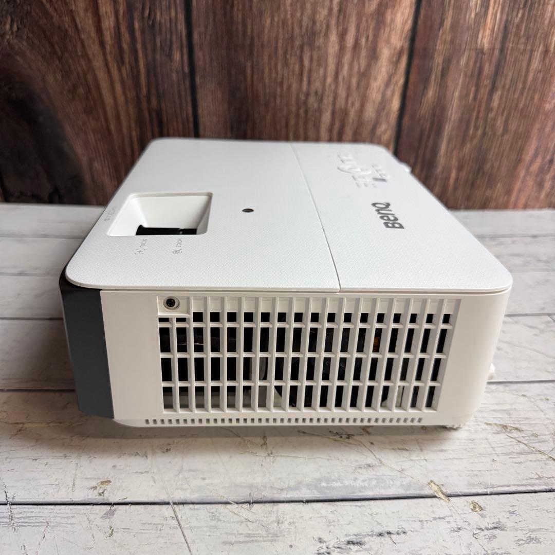 BenQ TK700STi ゲーミングプロジェクター プロジェクター ベンキュー