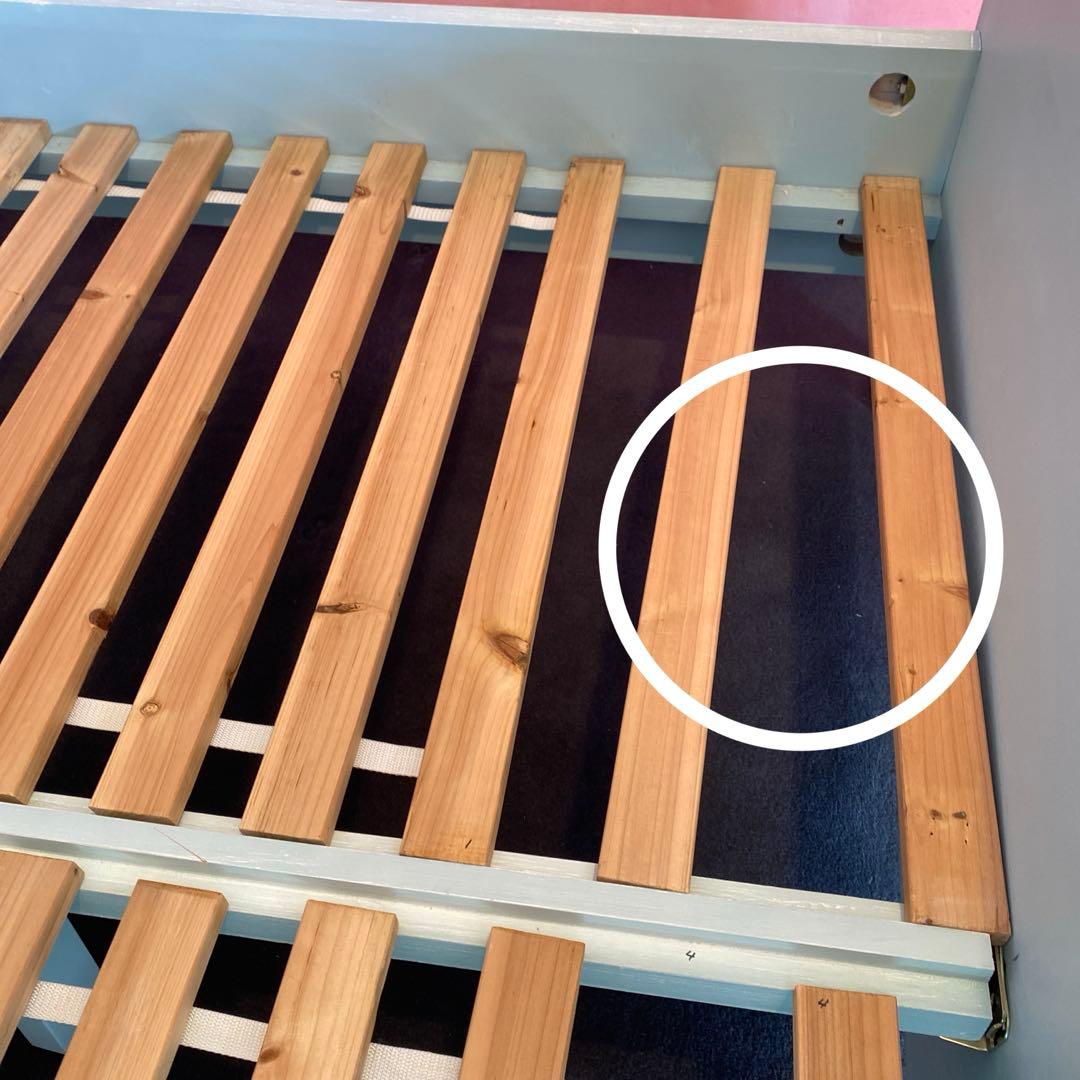 【引き取り限定】クイーンサイズベッドフレームのみ　シャビーシック