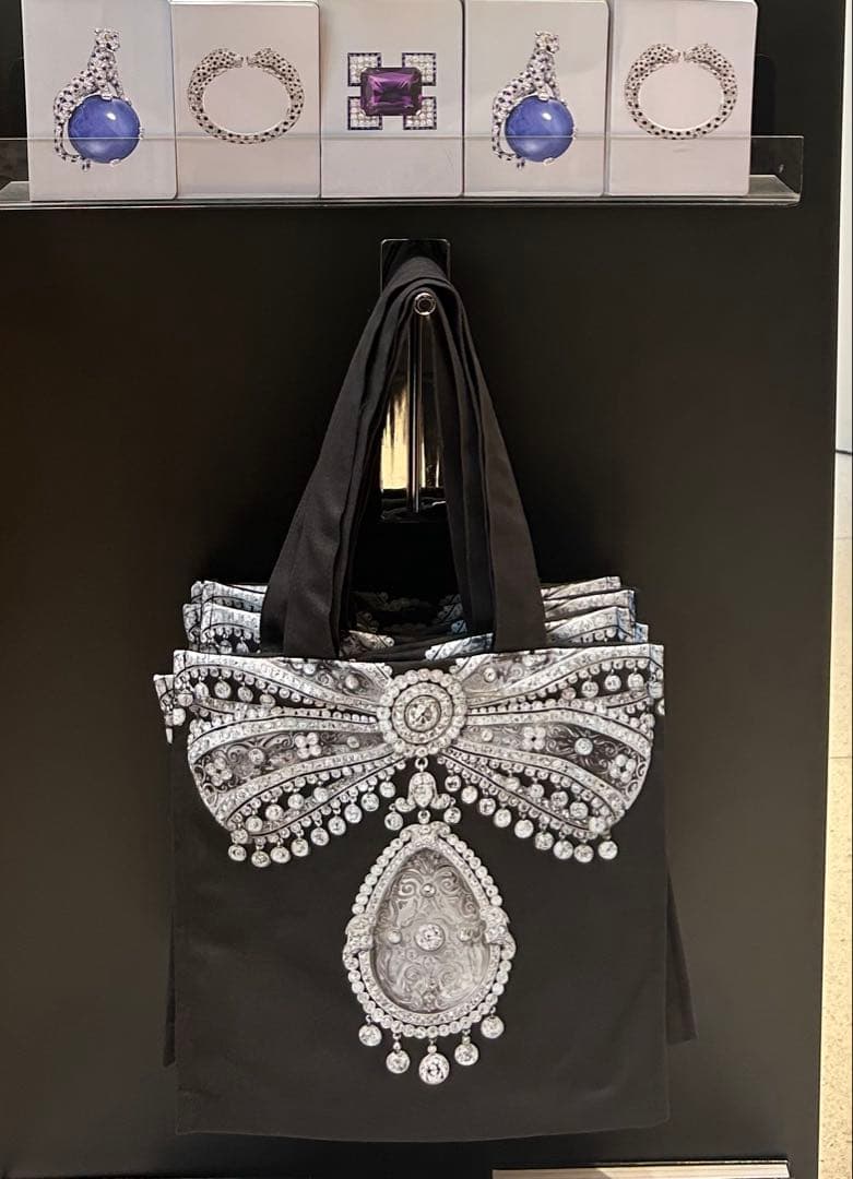 V&A 美術館 カルティエ展 CARTIER 限定トートバッグ ブローチ