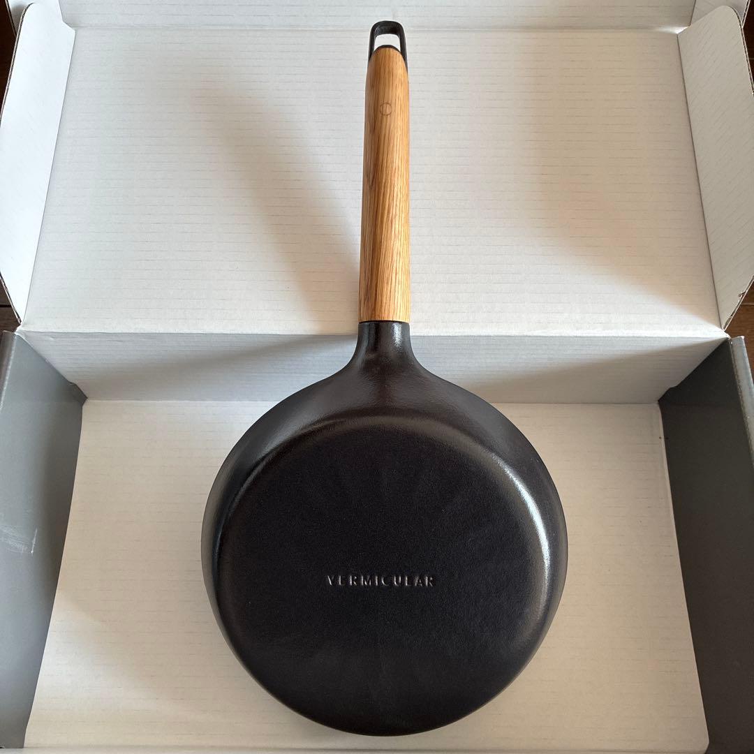 バーミキュラ　フライパン20cm オーク【新品・未使用】