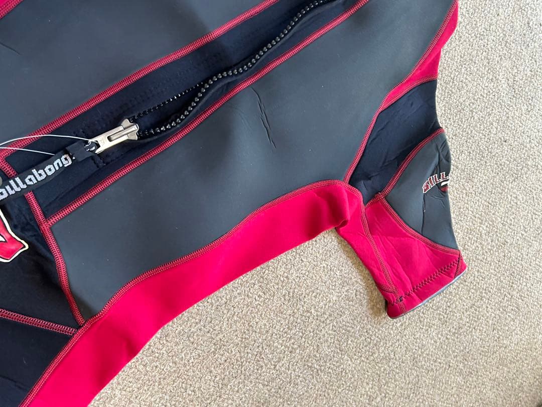 Billabong フルスーツ ウェットスーツ 黒/赤