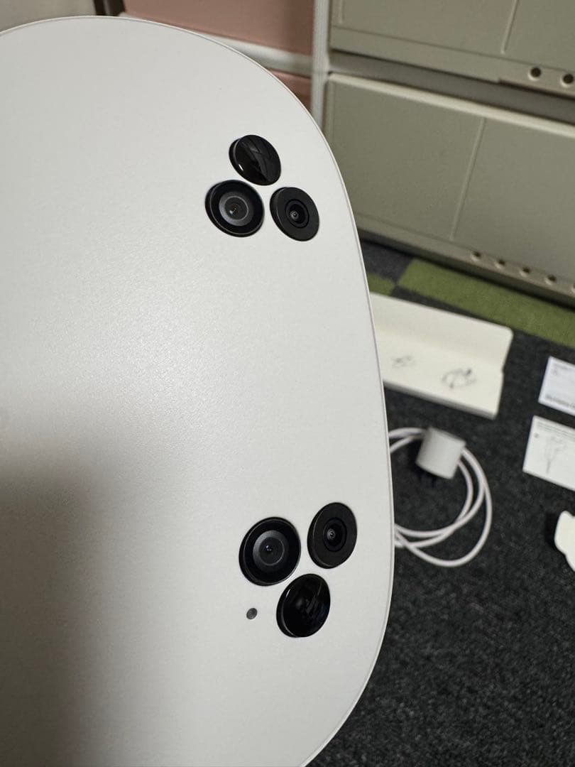  Quest 3S 128GB 本体とコントローラー