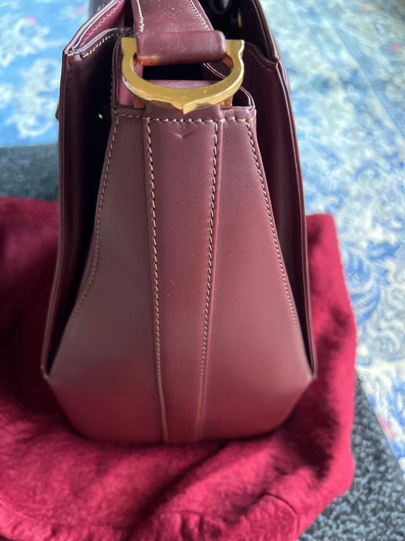 る*る様 バージンレザーショルダーバッグ