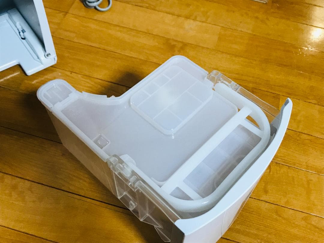 【匿名配送、送料無料】パナソニック 衣類乾燥除湿機 F-YHVX120　23年製